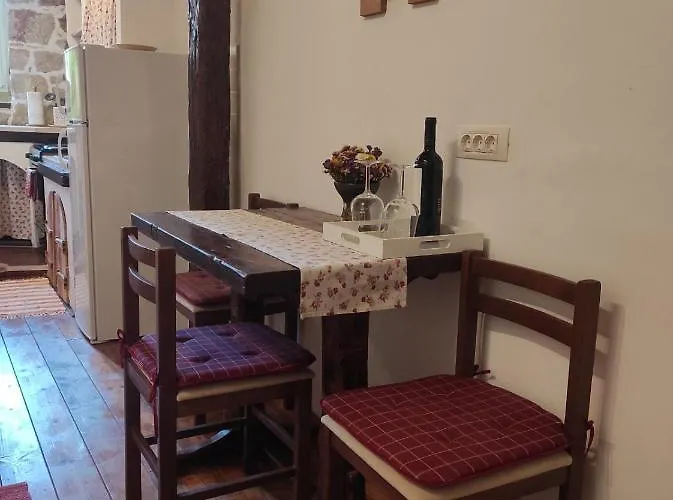 Femi Διαμέρισμα *